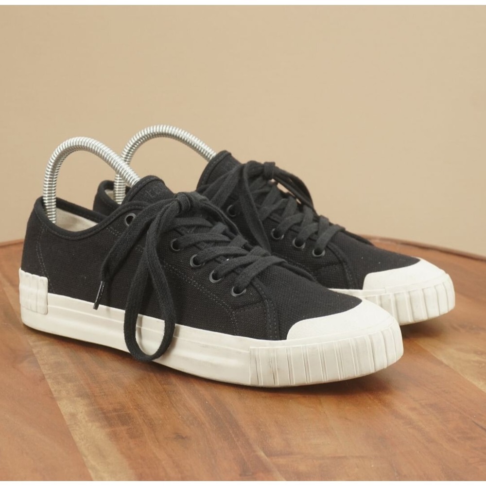 Taos Footwear Black and White Sneakers